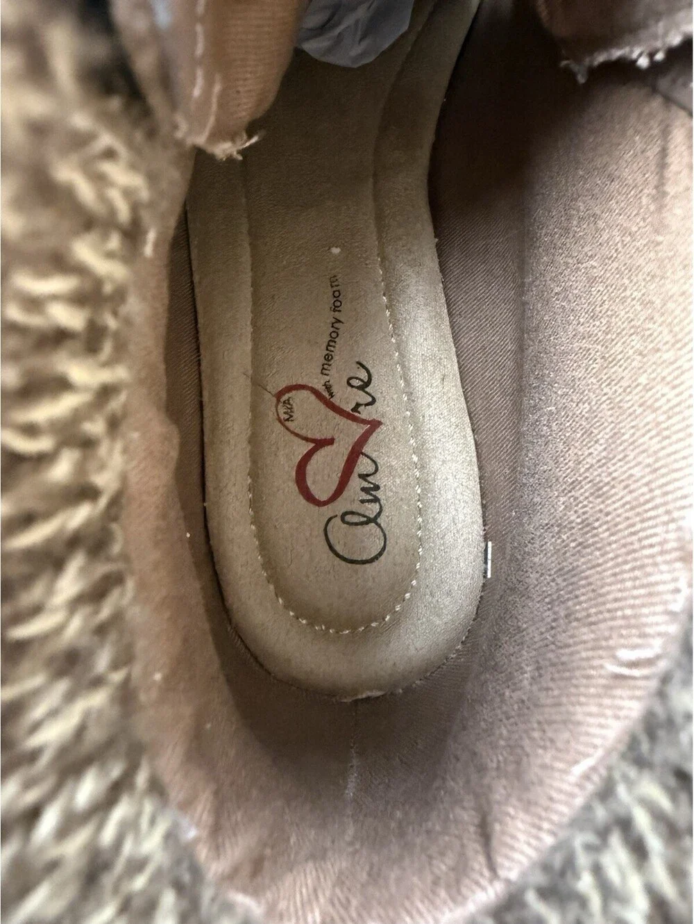 MIA Amore Women’s Size 9 M Tan Lace Up Ankle Boots Knit Cuff Lug Sole